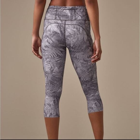 Lululemon Sz 4 Fast & Free Crop (19") Kindred Spirit Alpine White Multi W6AGGS - Picture 2 of 14